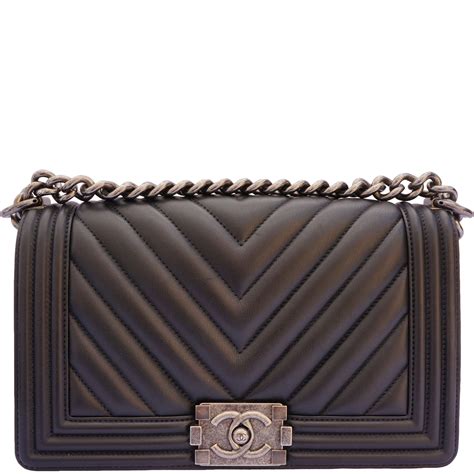 chanel boy 10 chevron|Chanel boy different sizes.